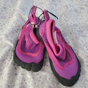 Kids water shoes NWOT